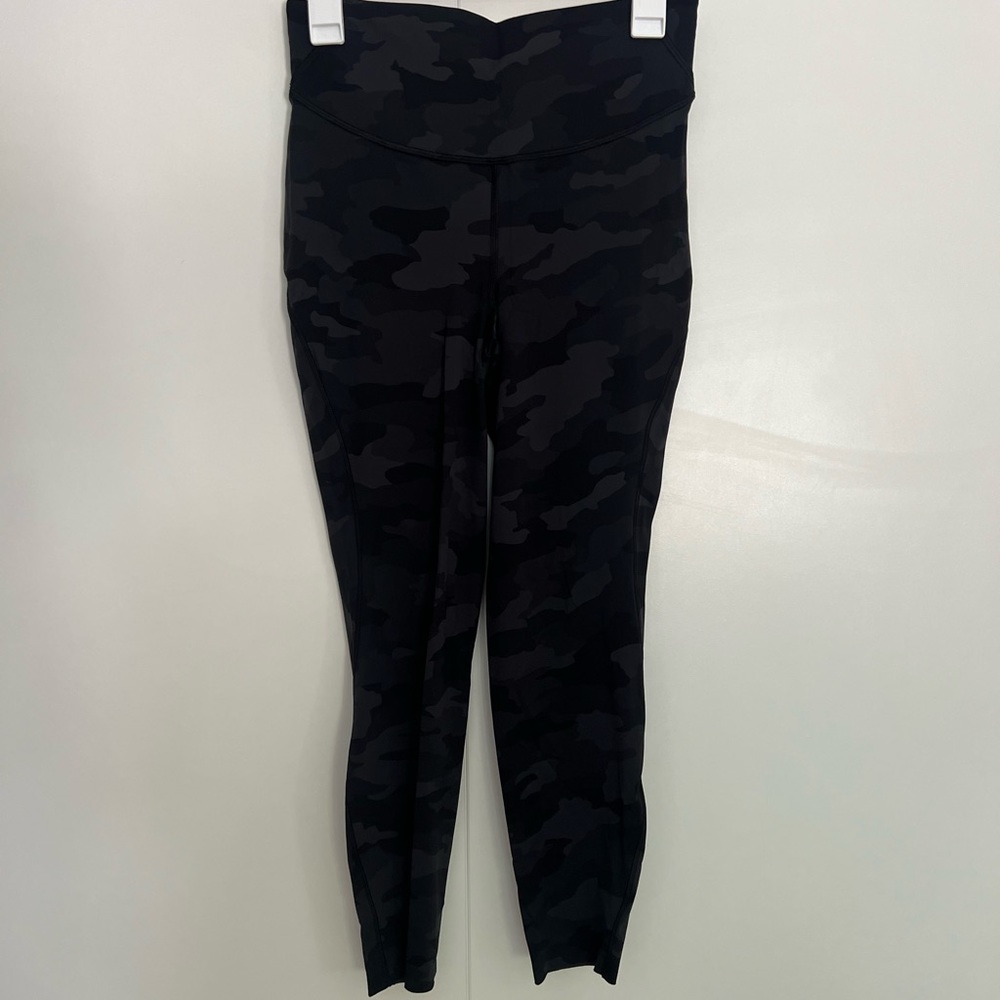 Lululemon leggings! Size 8 excellent condition:)